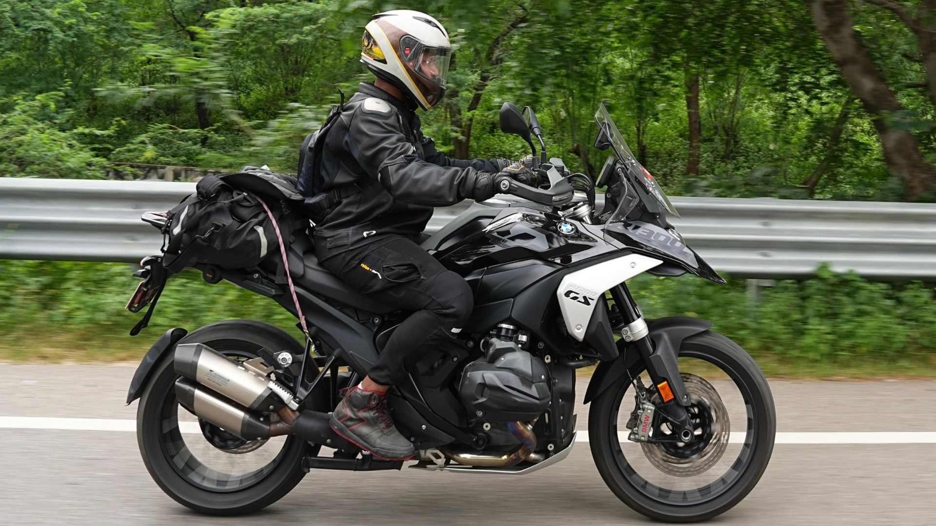 Review: Royal Enfield Phoenix riding jacket