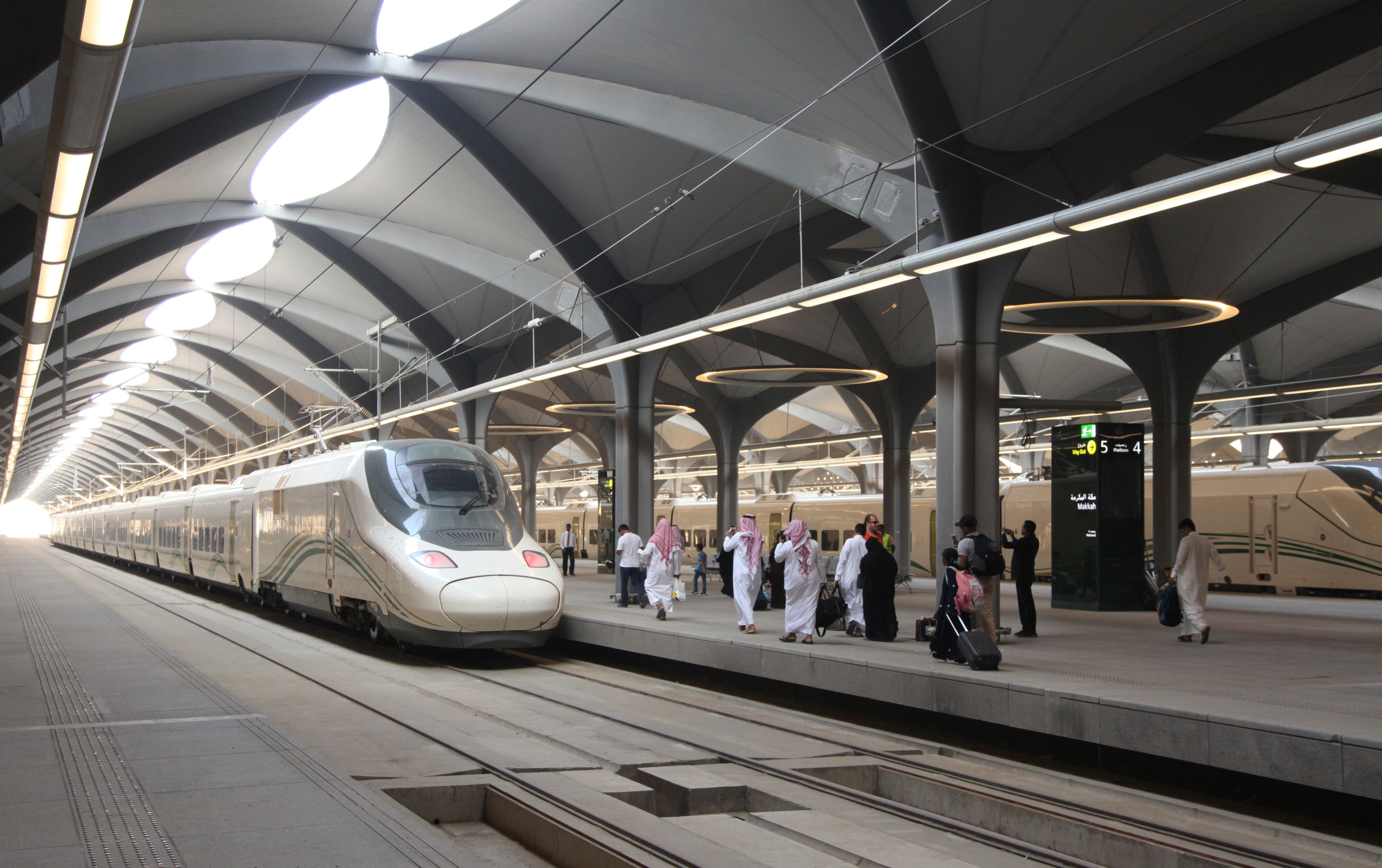 Saudi Arabia and Qatar take step forward on high-speed rail plan
