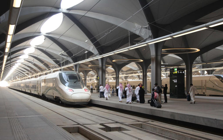 Arabia Saudita y Qatar avanzan en su plan ferroviario de alta velocidad