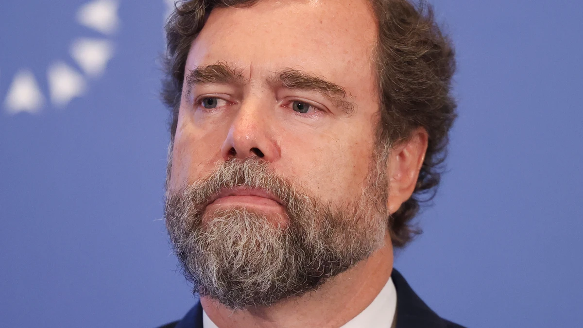 Espinosa de los Monteros se querella contra Vox por relevar ...