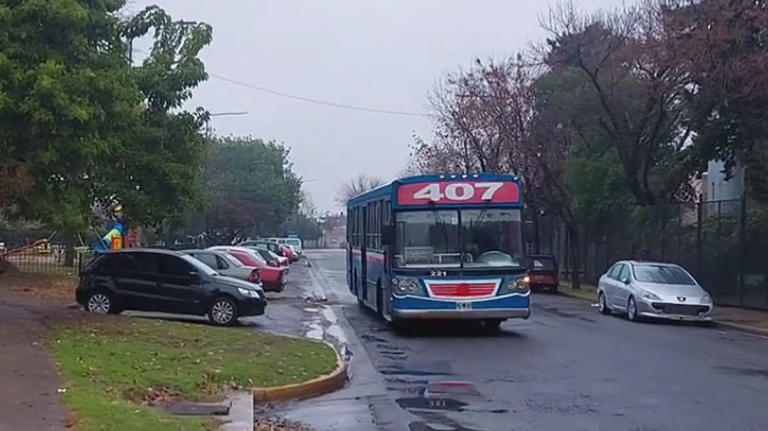 Continúa el paro de colectivos en el AMBA: cuáles son las líneas que no ...
