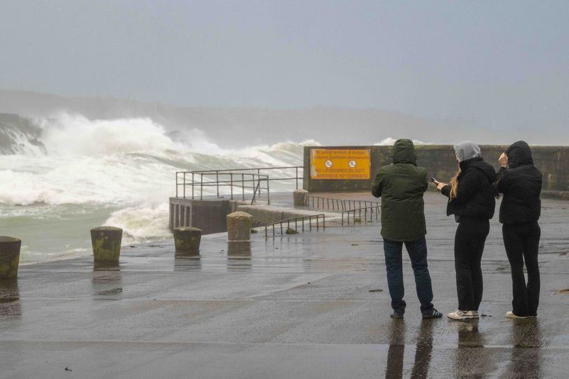 Storm Bram: School closures update as hundreds across Ireland take ...