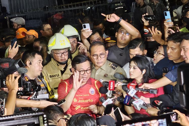 Pramono Akan Lanjutkan Temuan Polisi Terkait Kebakaran Gedung Terra Drone