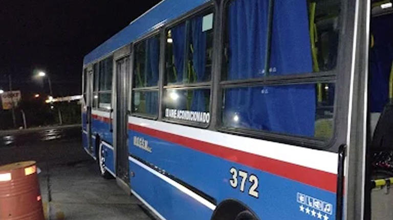 Continúa el paro de colectivos en el AMBA: cuáles son las líneas que no ...