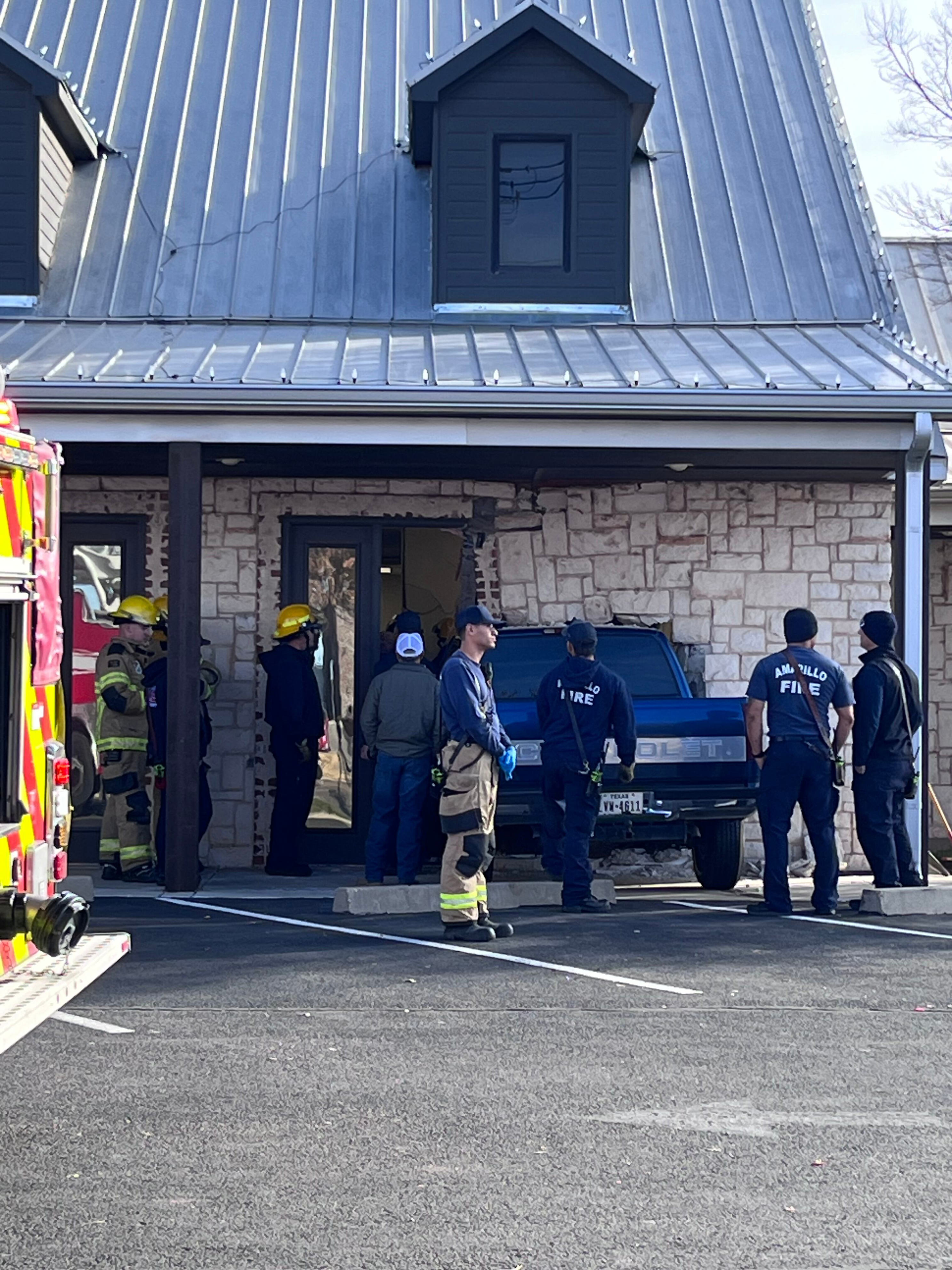 1 injured after car crashes into building on Soncy near 34th Ave