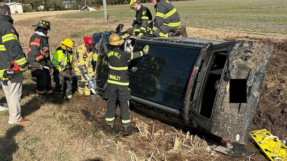 Fire crews cut vehicle roof to rescue driver in Snow Hill crash