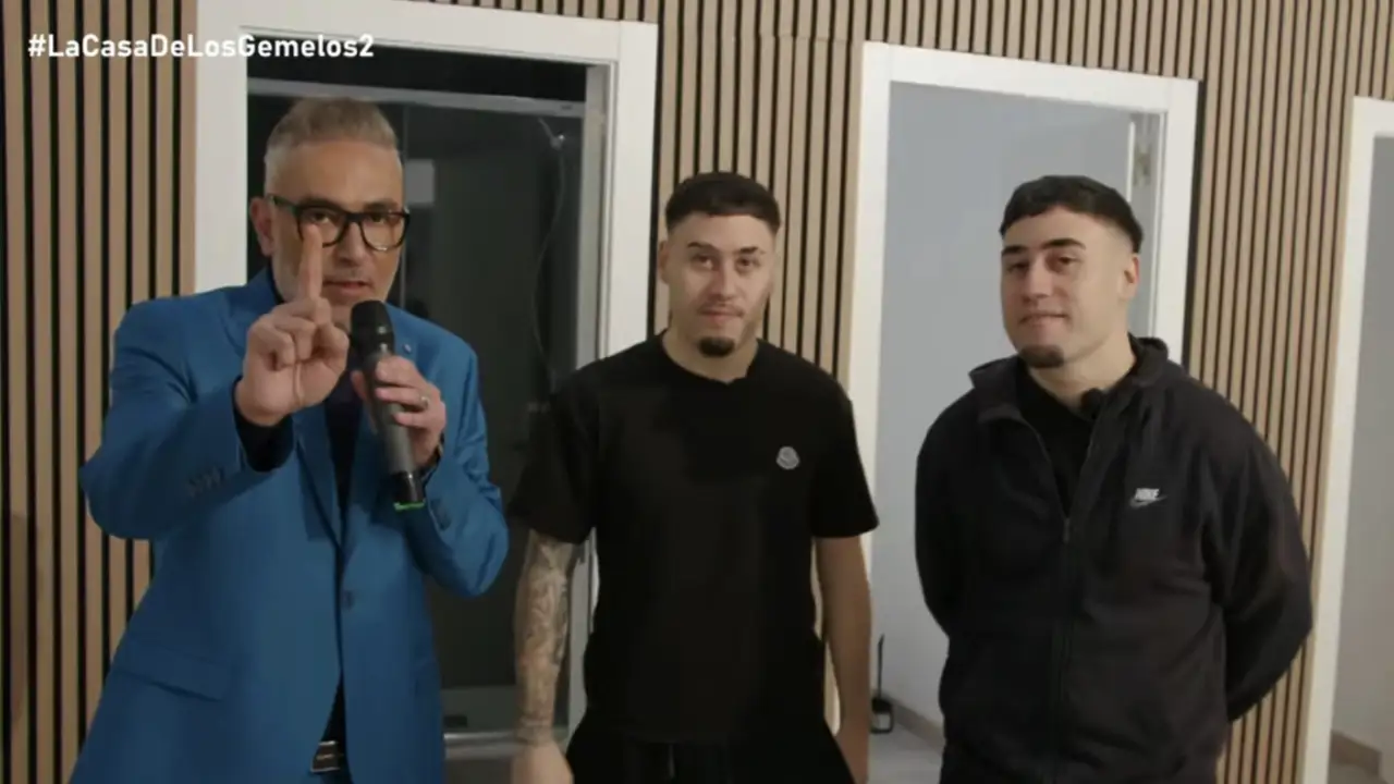 El motivo que ha obligado a suspender la primera gala de 'La casa de los  gemelos 2'