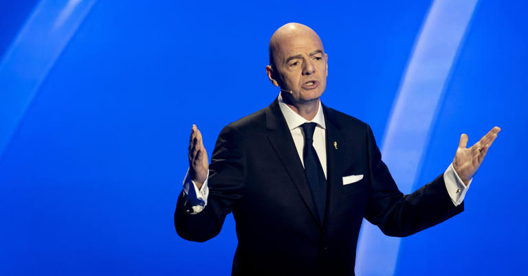 La FIFA dans la tourmente : plainte déposée contre Infantino
