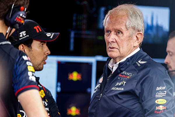 Helmut Marko y 'Checo' Pérez