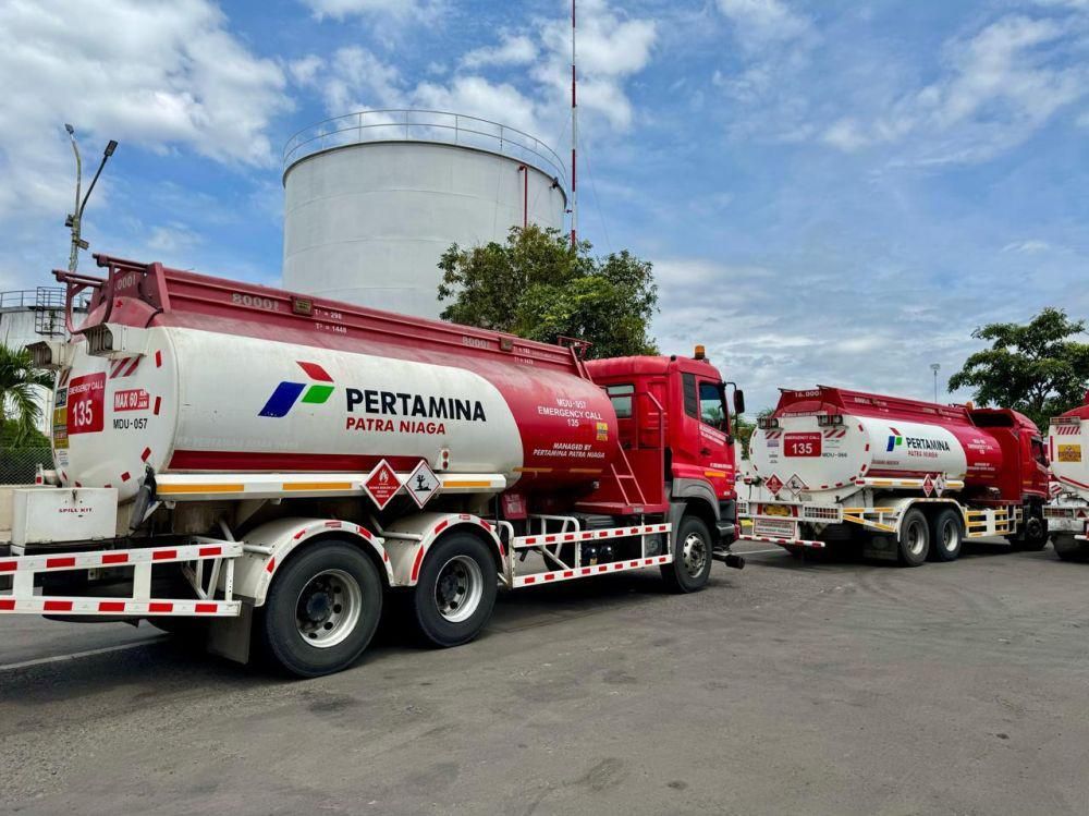 Kapal Pertamina Bawa Pasokan Energi ke Sumatra