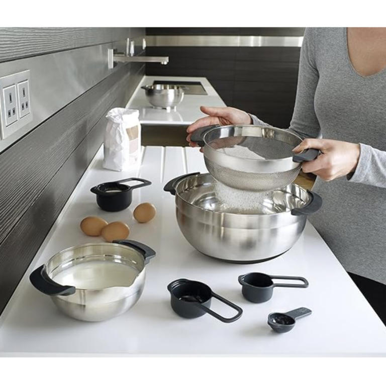 Amazon has an 'elegant' and 'space-saving' 9-piece food preparation set ...