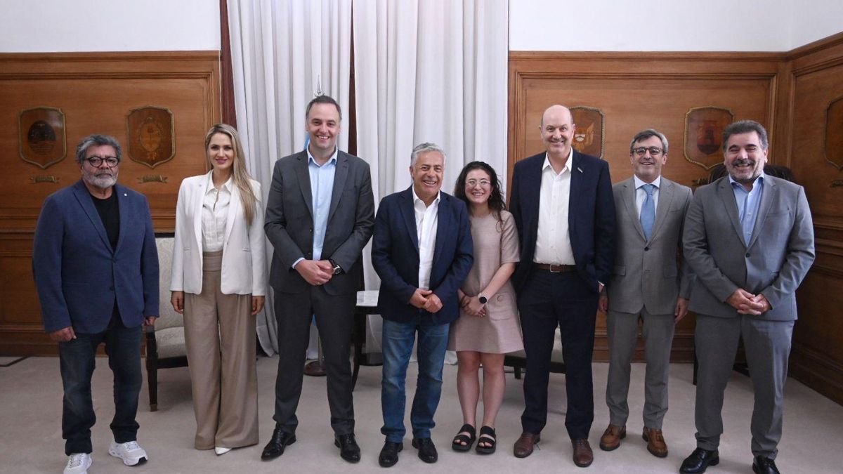 Todos los miembros del Consejo de Mayo.