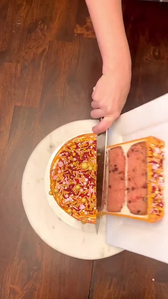 The easiest way to slice a tall birthday cake