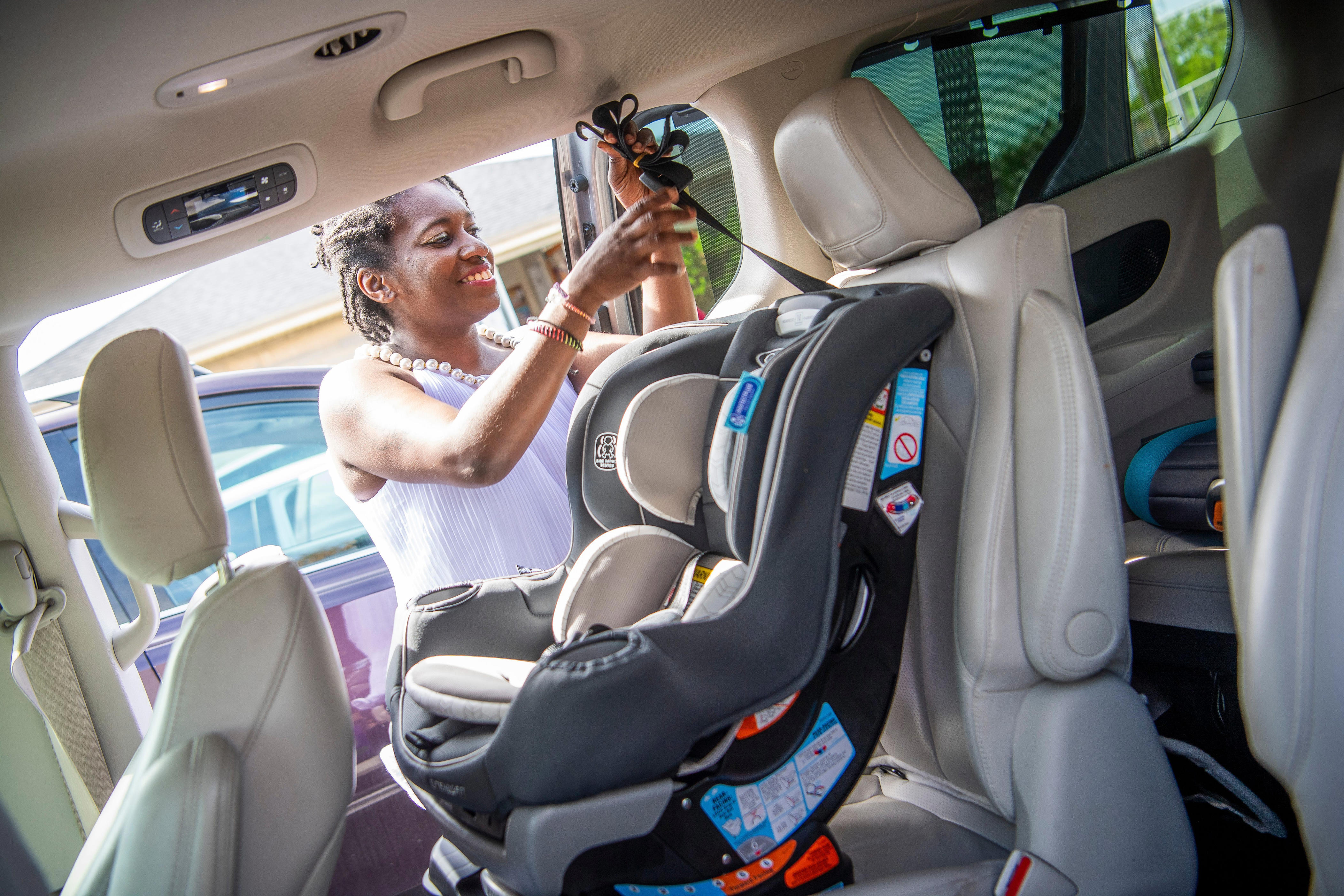 Should your child wear a winter coat in a car seat? How to stay safe