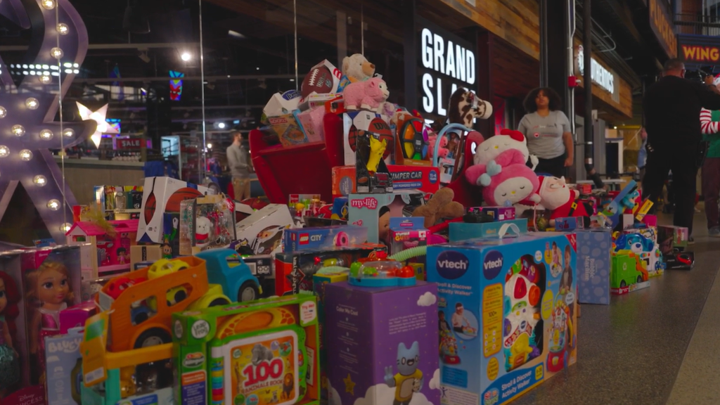 Texas Rangers toy drive at Globe Life Field in Arlington collects over ...