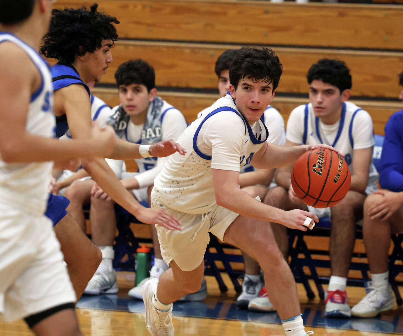 Laredo Morning Times boys basketball standouts<br><br>