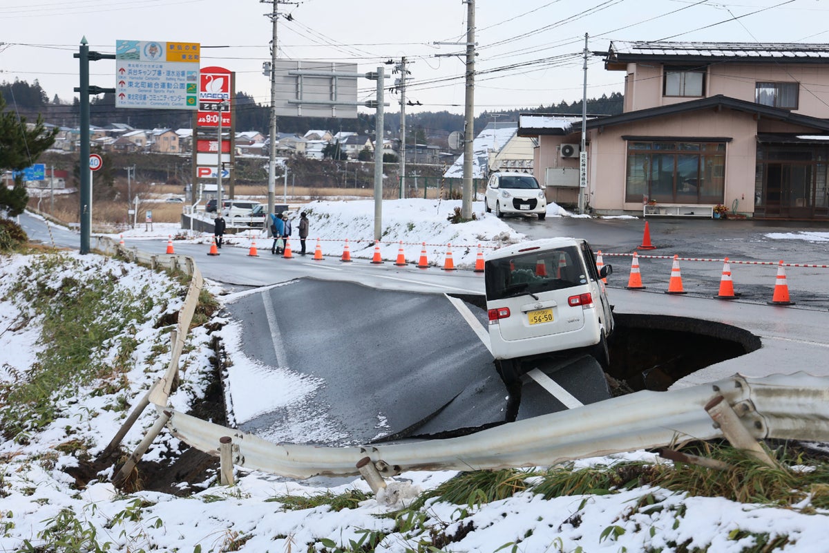 Japan earthquake live: Strong aftershocks follow megaquake warning