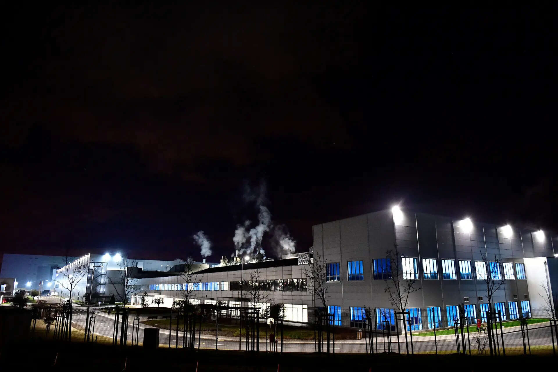 Samsung SDI unit signs US battery deal worth over $1.36 billion for ...