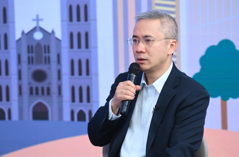 Vì sao TPHCM đông dân, phương tiện nhiều nhưng ít ô nhiễm hơn Hà Nội?