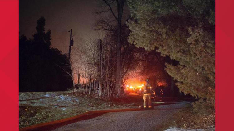 Crews respond to 2-alarm fire in York County