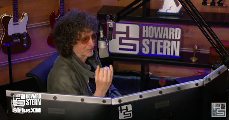Howard Stern fires back at Kim Kardashian after she criticized him for ...