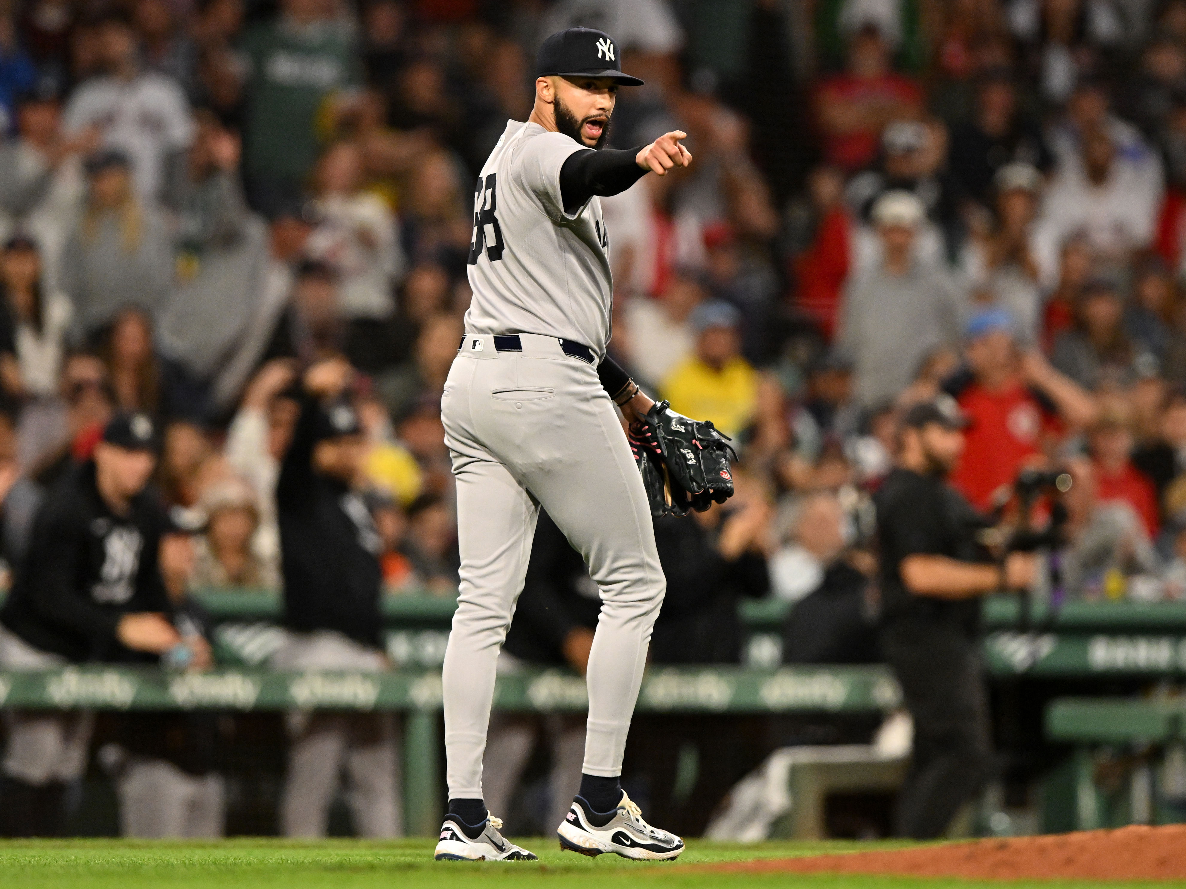 Mets 'comfortable' with Devin Williams as closer after Edwin Diaz report