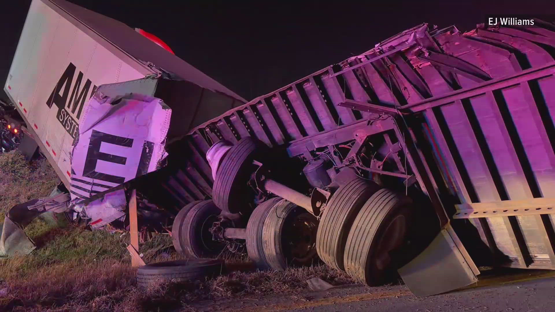 Wreck involving two 18-wheelers closes down I-10 service road near mile ...