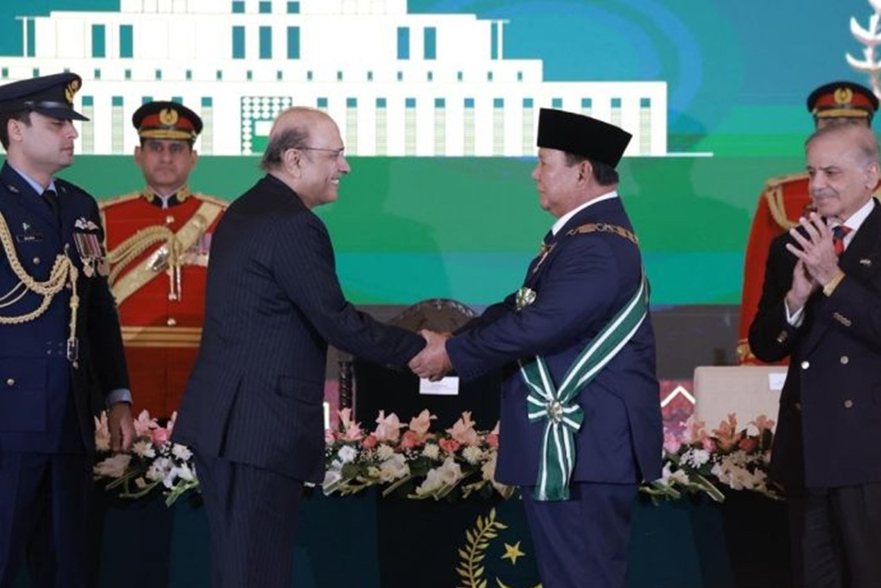 Prabowo Dianugerahi Bintang Tertinggi Neshan-e-Pakistan