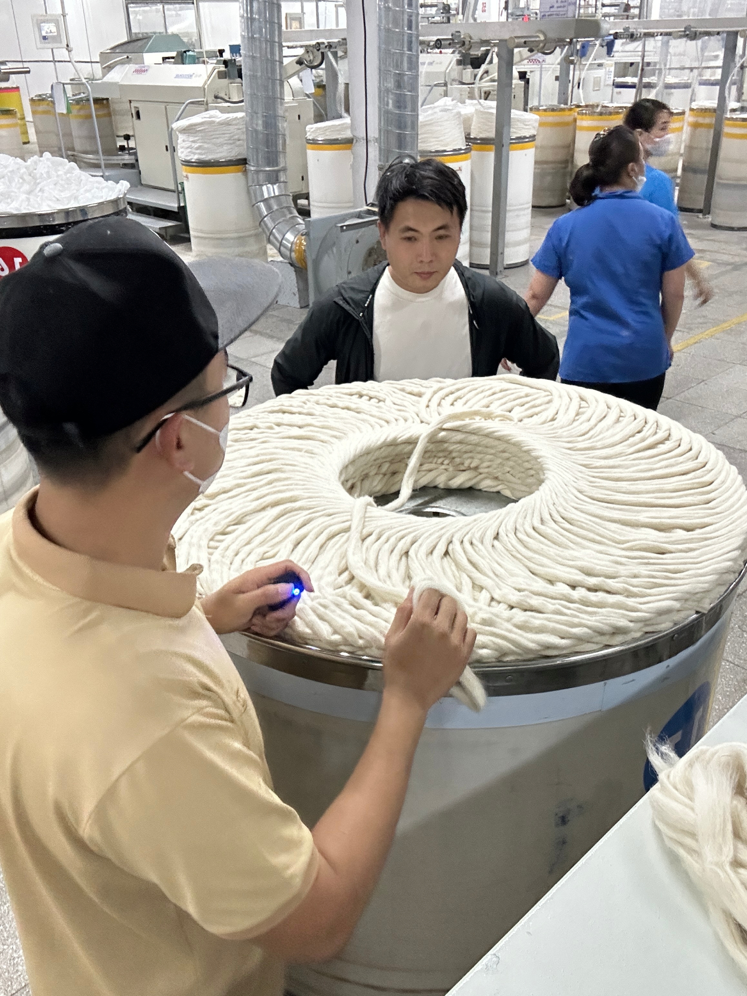 From burned pineapple leaves to export fabric: the journey of a Vietnamese engineer