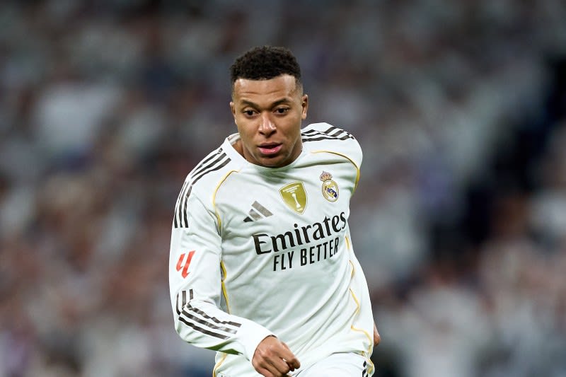 レアル・マドリード　エンバペ　9 CWC レアル・マドリード エンバペ 9 M 背番号は「9」。キリアン・エンバペ