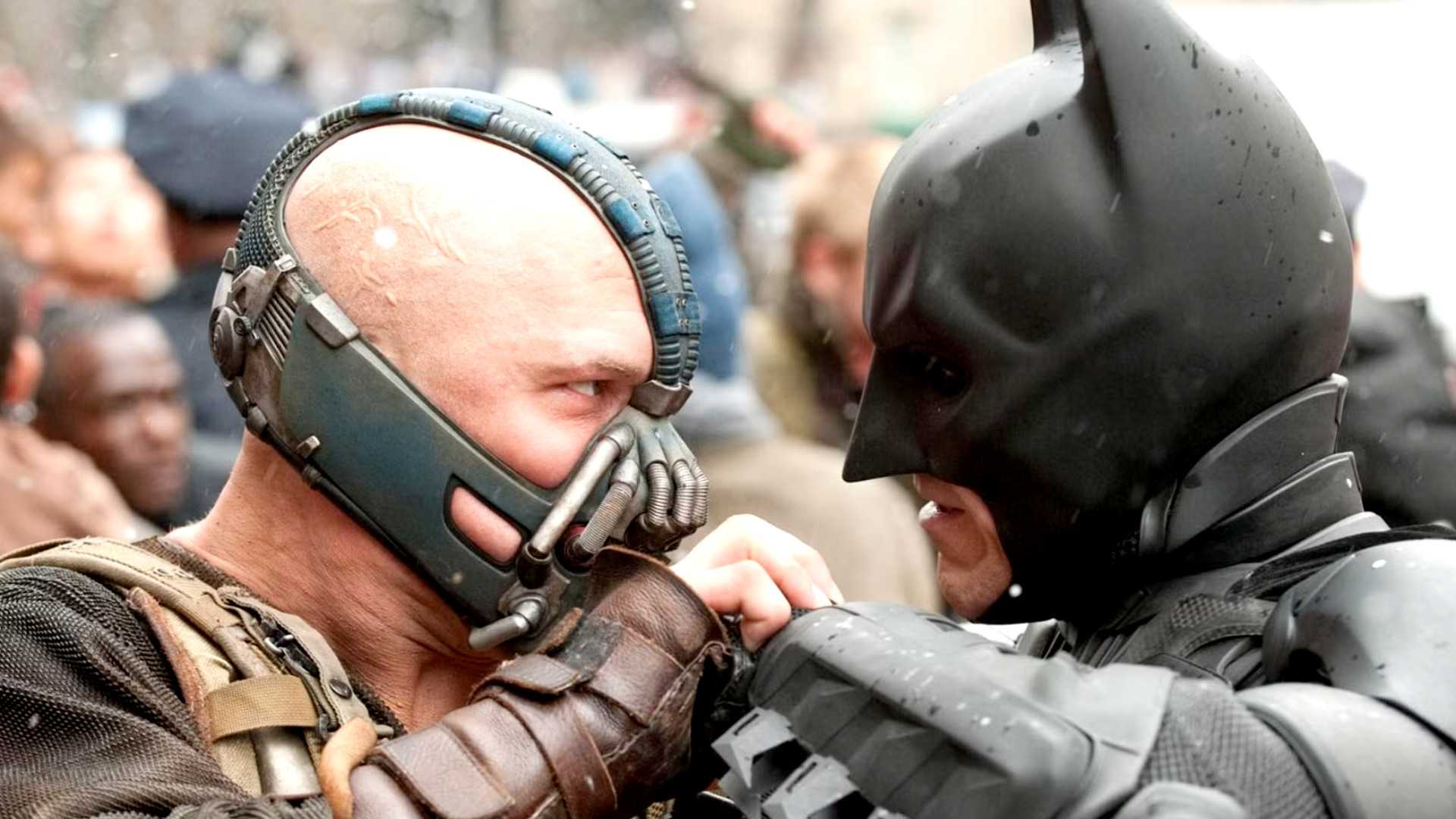 Bane and Batman fighting in The Dark Knight Rises