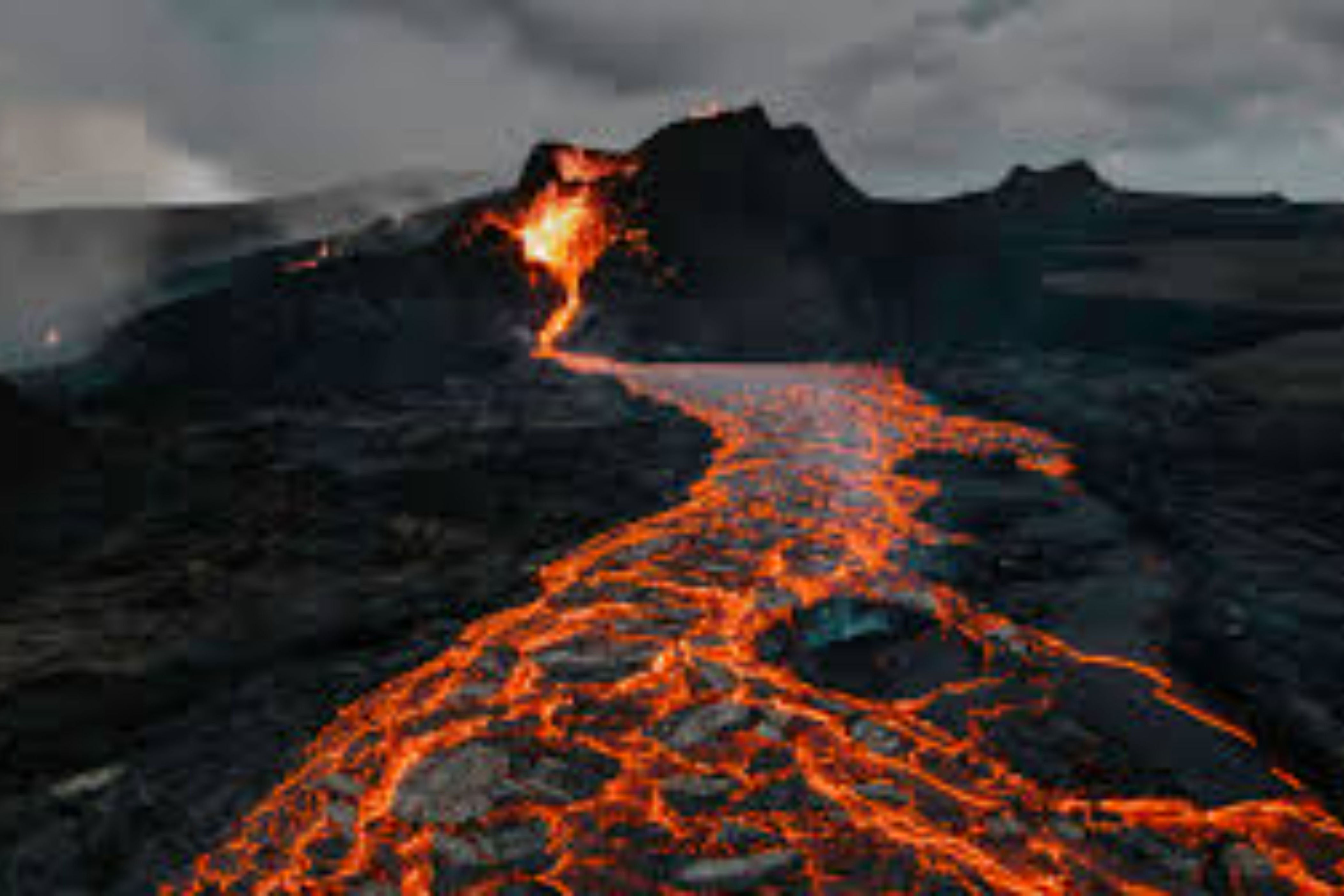 Daftar Gunung Berapi Aktif di Indonesia dan Klasifikasinya