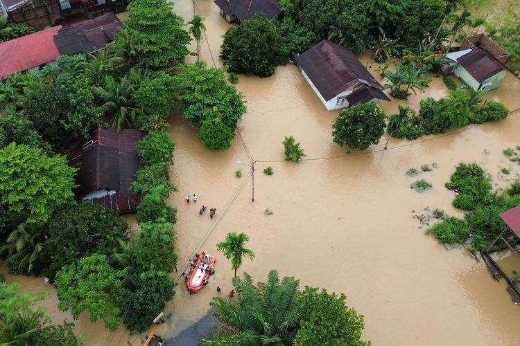 10 Bencana Iklim Terbesar Tahun 2025, Indonesia Terlibat, Kerugian Global Rp2.042 Triliun