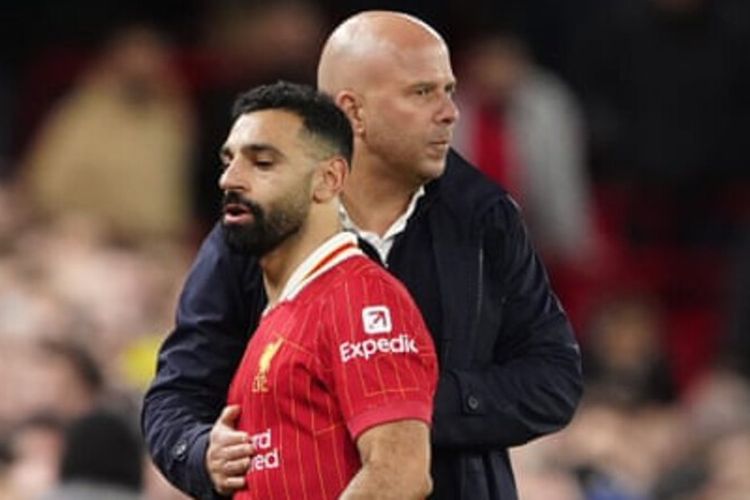 Arne Slot Tetap Tenang Hadapi Kritik Setelah Pernyataan Salah