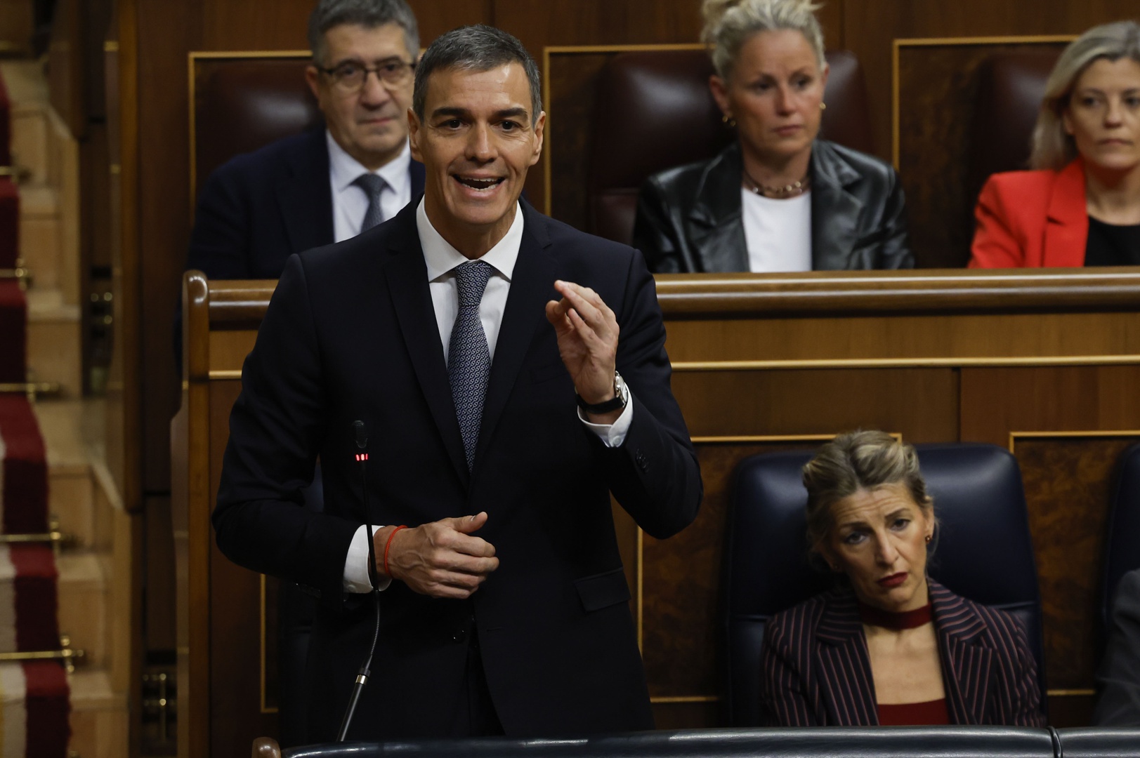 El caso Salazar y las denuncias de acoso golpean al PSOE en el último ...