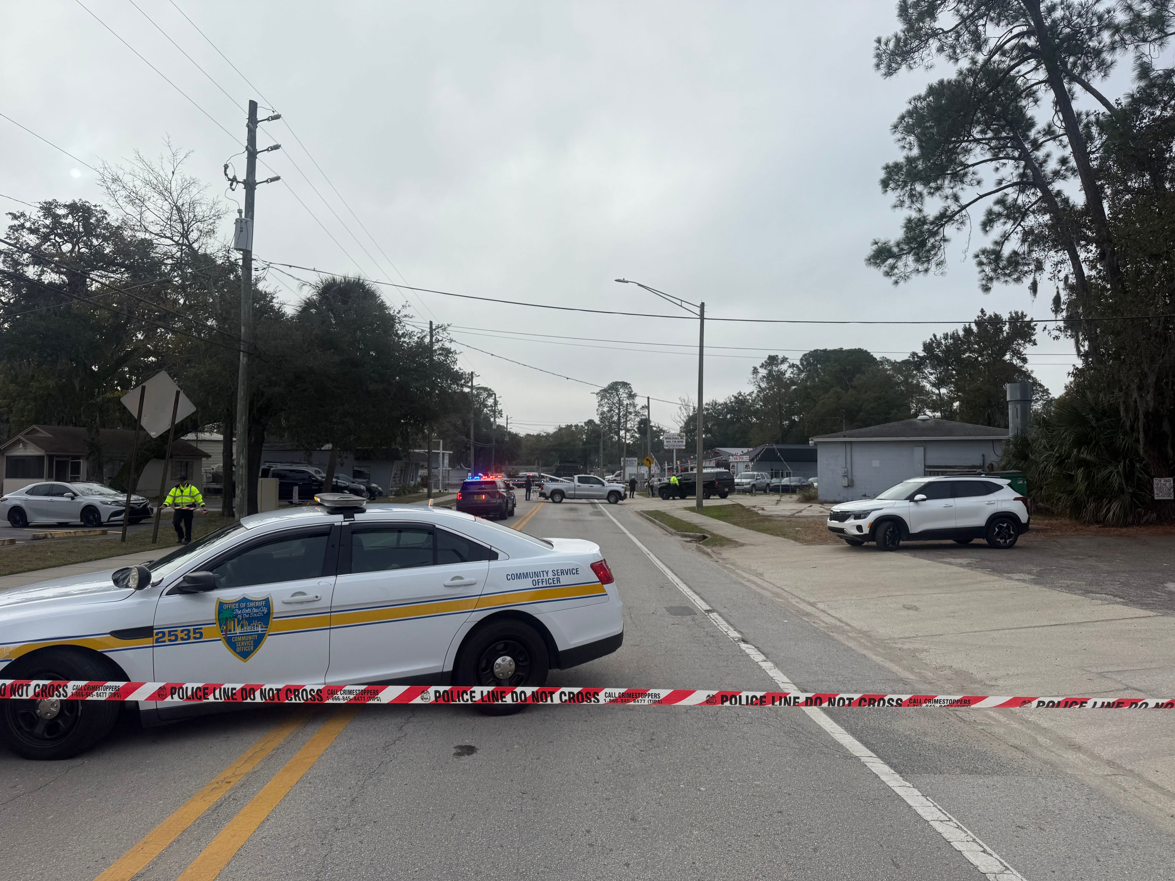 Man dies after crashing into back of dump truck in Jacksonville’s ...