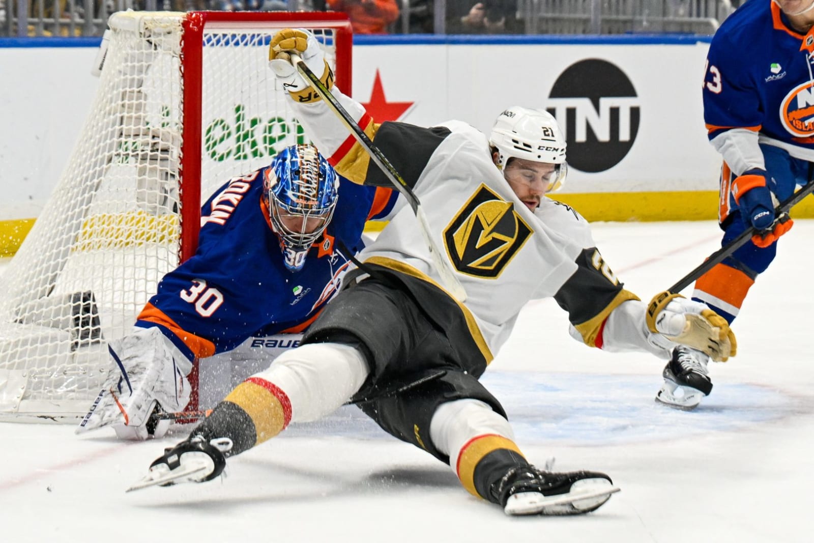 Golden Knights lose shootout, fall 5–4 to Islanders