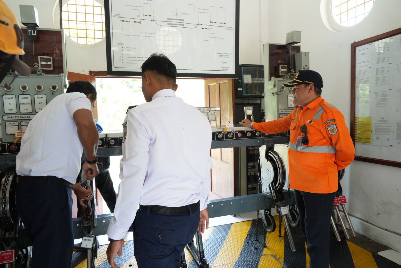 KAI Daop 4 Semarang Cek Jalur KA Jelang Nataru, 7 Titik Rawan di Grobogan