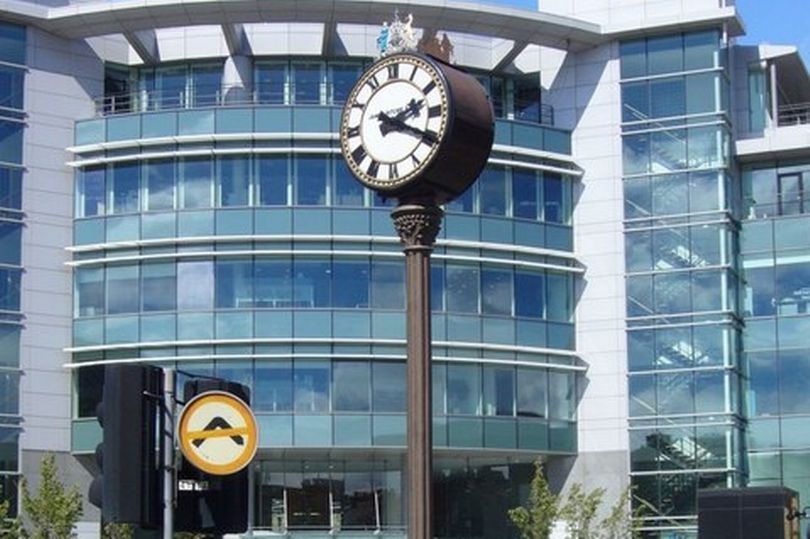 Call for historic Edinburgh clock to return at busy crossroads after ...