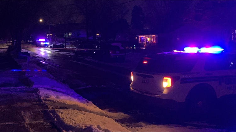 17-year-old boy hospitalized after being shot in east Toledo