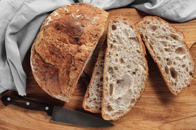 Mengenal Sourdough: Bahan, Fermentasi, Manfaat, dan Proses Pembuatan