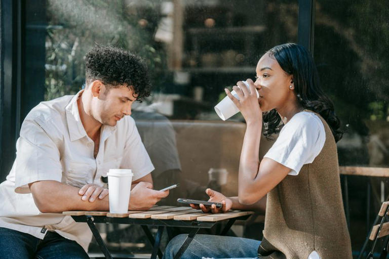 9 things foolish men do that smart women always notice before it's too late