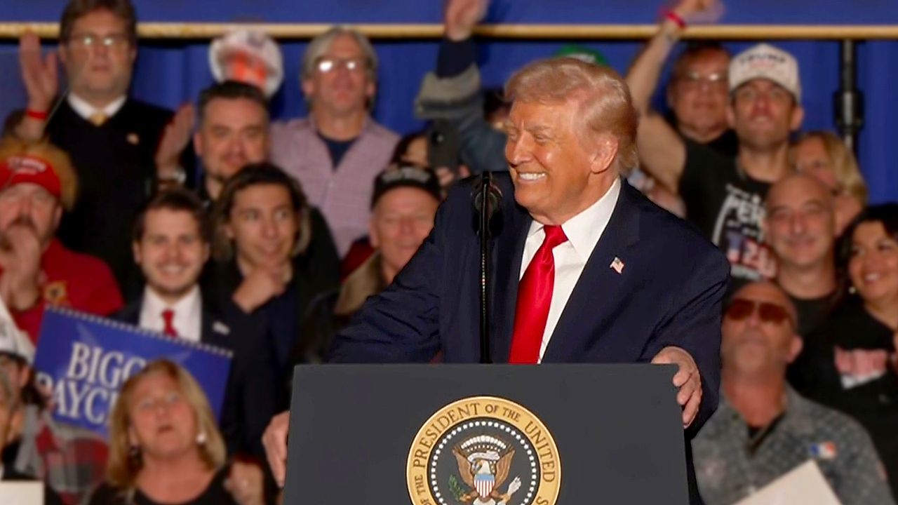 Trump lashes out during Pennsylvania rally, hurls hate speech and ...