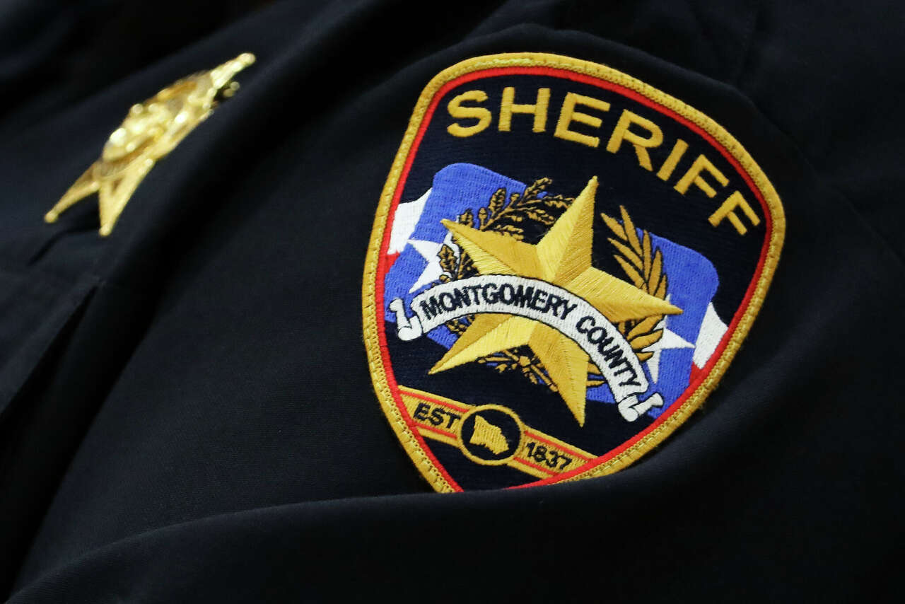 Deputy constable shoots man in hand after traffic stop at Conroe's ...