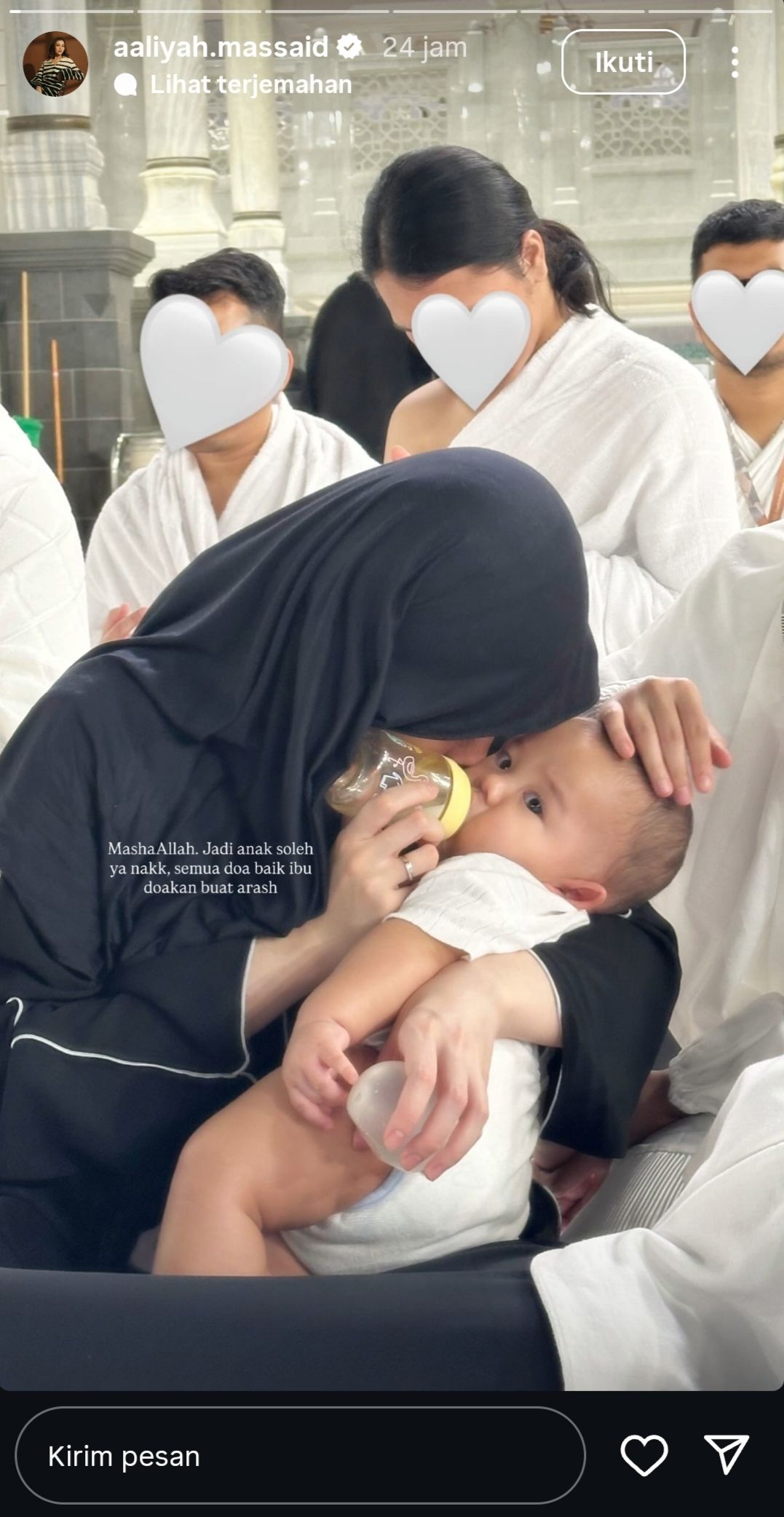 Thariq dan Aaliyah Bawa Baby Arash Umrah Saat Usia 6 Bulan, Ucapkan Rasa Syukur!