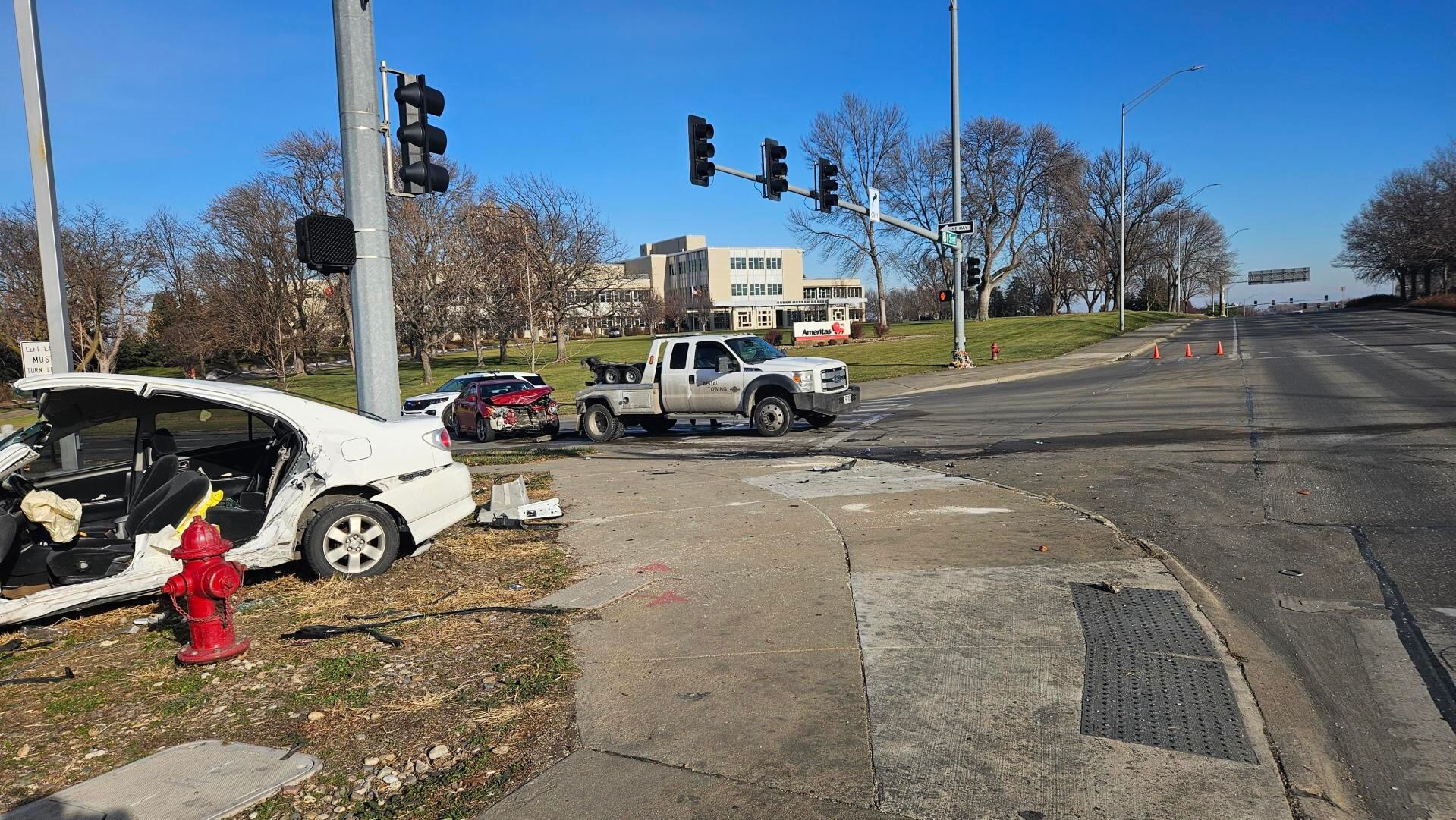 O Street crash injures three after driver runs red light, Lincoln ...