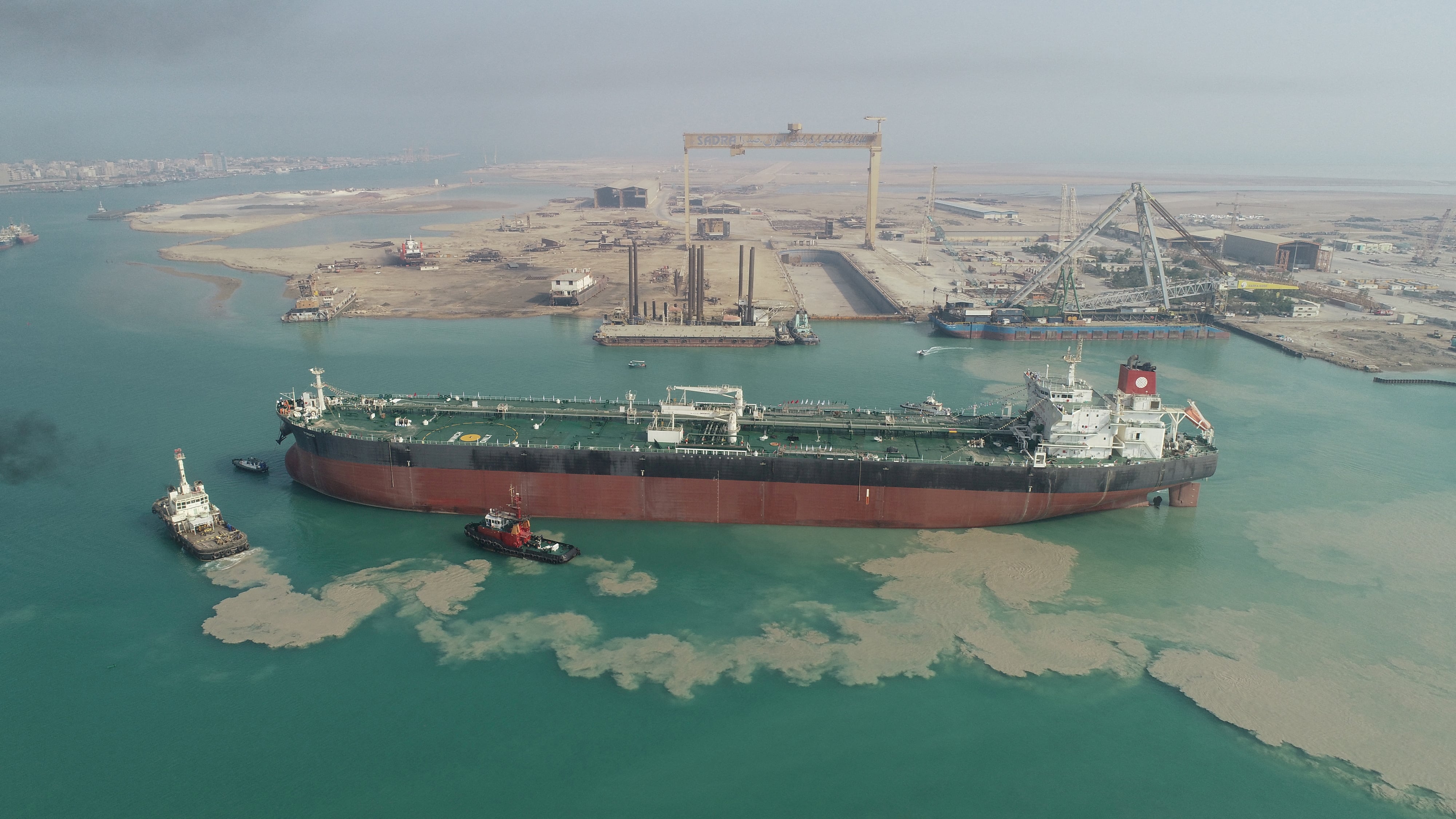 Iran Claims Impending Sanctions Waivers for Oil Exports