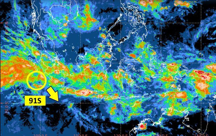 Siklon 91S Dekat Bengkulu, Pesisir Sumatera Siaga Hujan