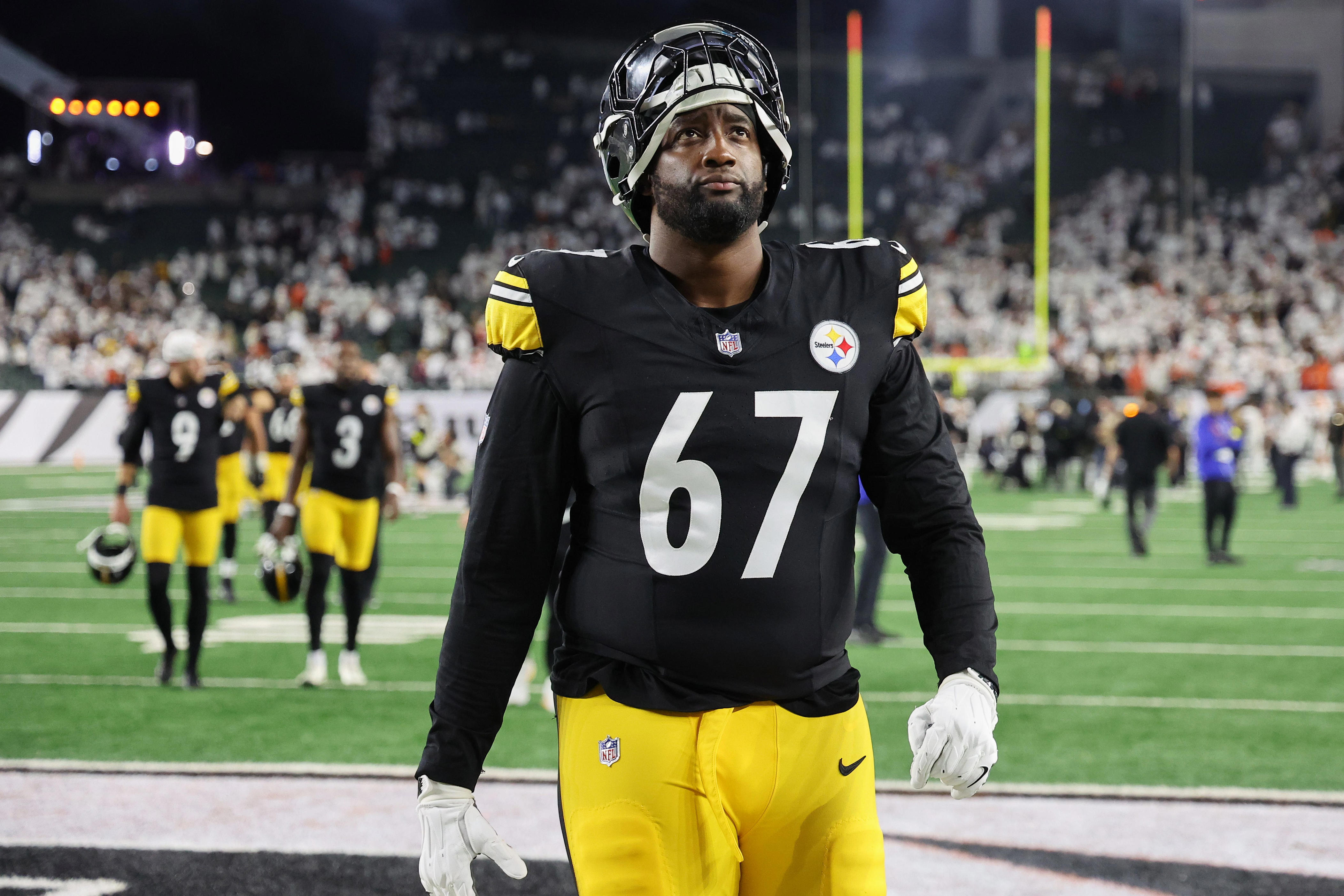 Steelers to release veteran offensive lineman, saving $2 million