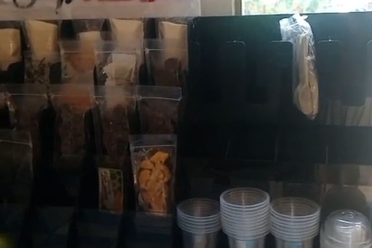 Manfaatkan Tanaman Lokal, Warga Desa Padang Pariaman Bangun Kafe Herbal Sukses